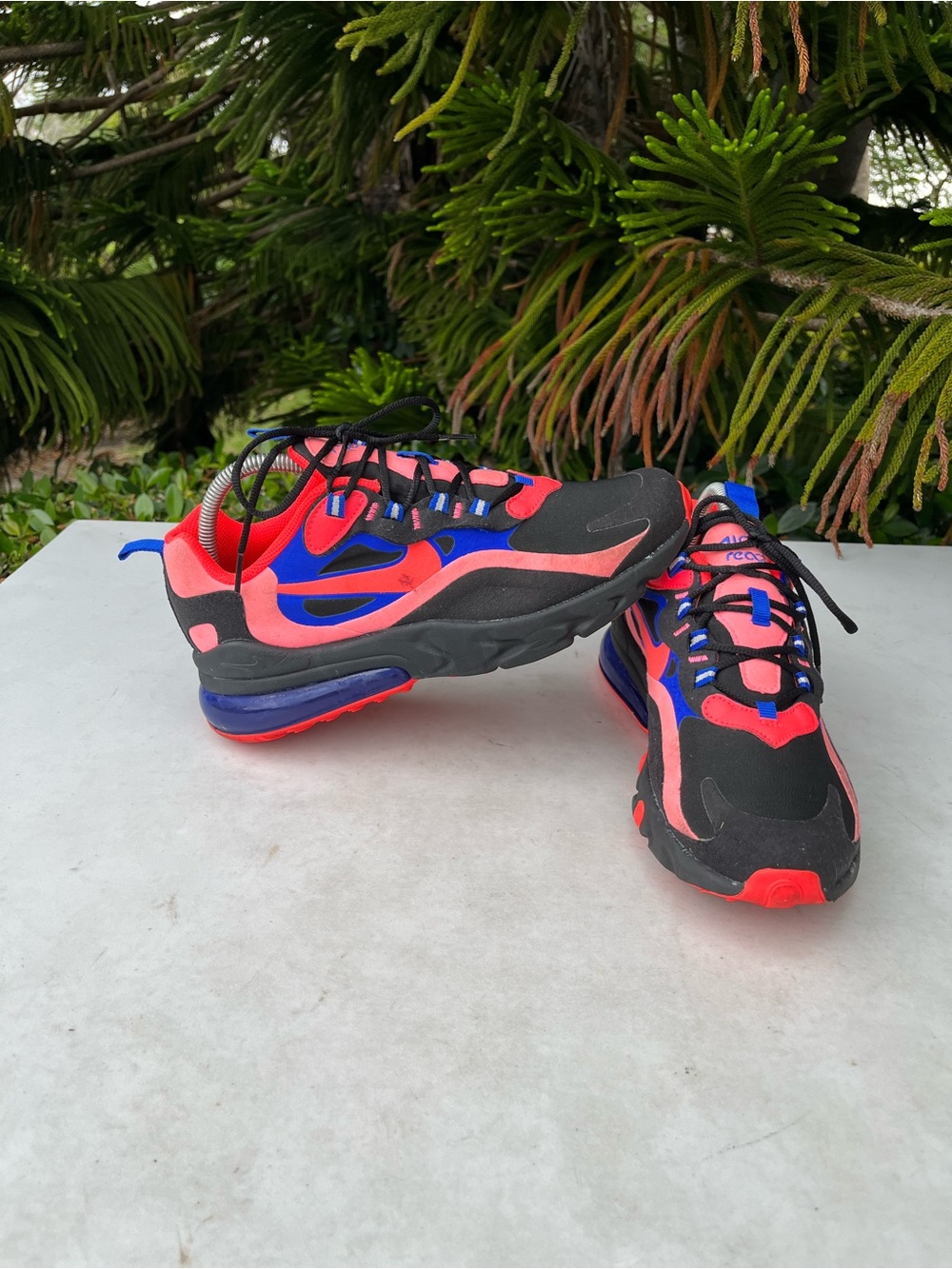 Nike Air Max 270 React Running Shoes (Boys Size: 7Y) (Womens Size: 8.5)